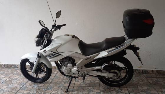YAMAHA YS 250 FAZER YAMAHA YS 250 FAZER